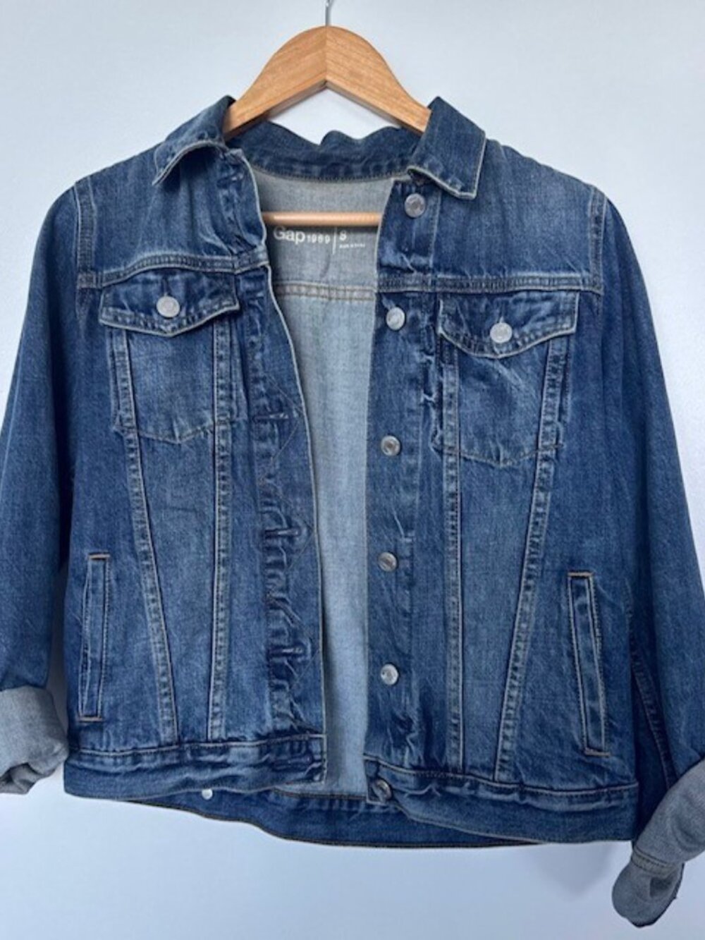 Classic Gap Jean Jacket!